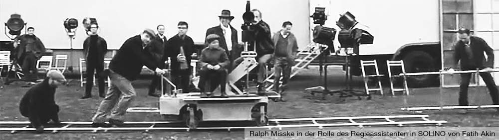 Ralph Misske in der Rolle des Regieassistenten in SOLINO von Fatih Akin